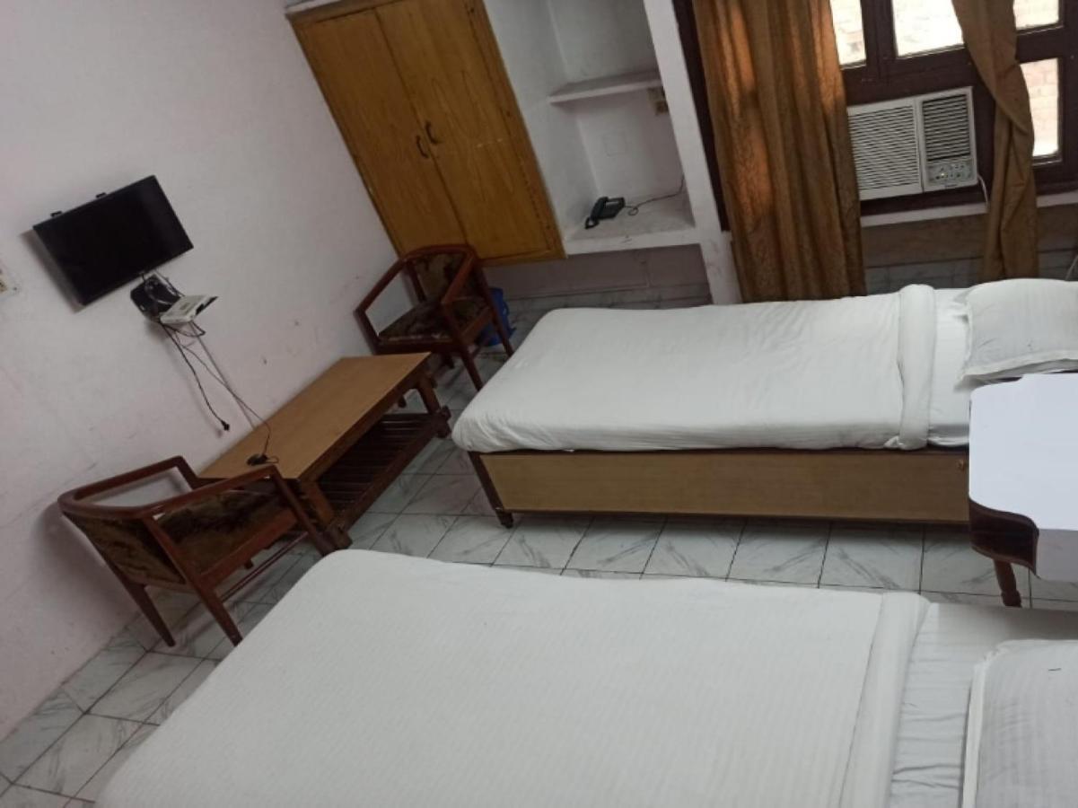 Oyo 80830 Hotel Buddha International Bodh Gaya Ngoại thất bức ảnh