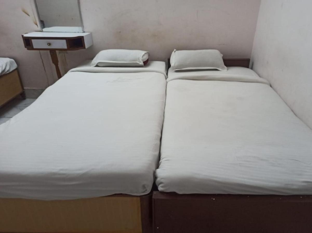 Oyo 80830 Hotel Buddha International Bodh Gaya Ngoại thất bức ảnh