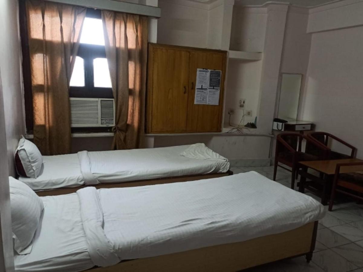 Oyo 80830 Hotel Buddha International Bodh Gaya Ngoại thất bức ảnh