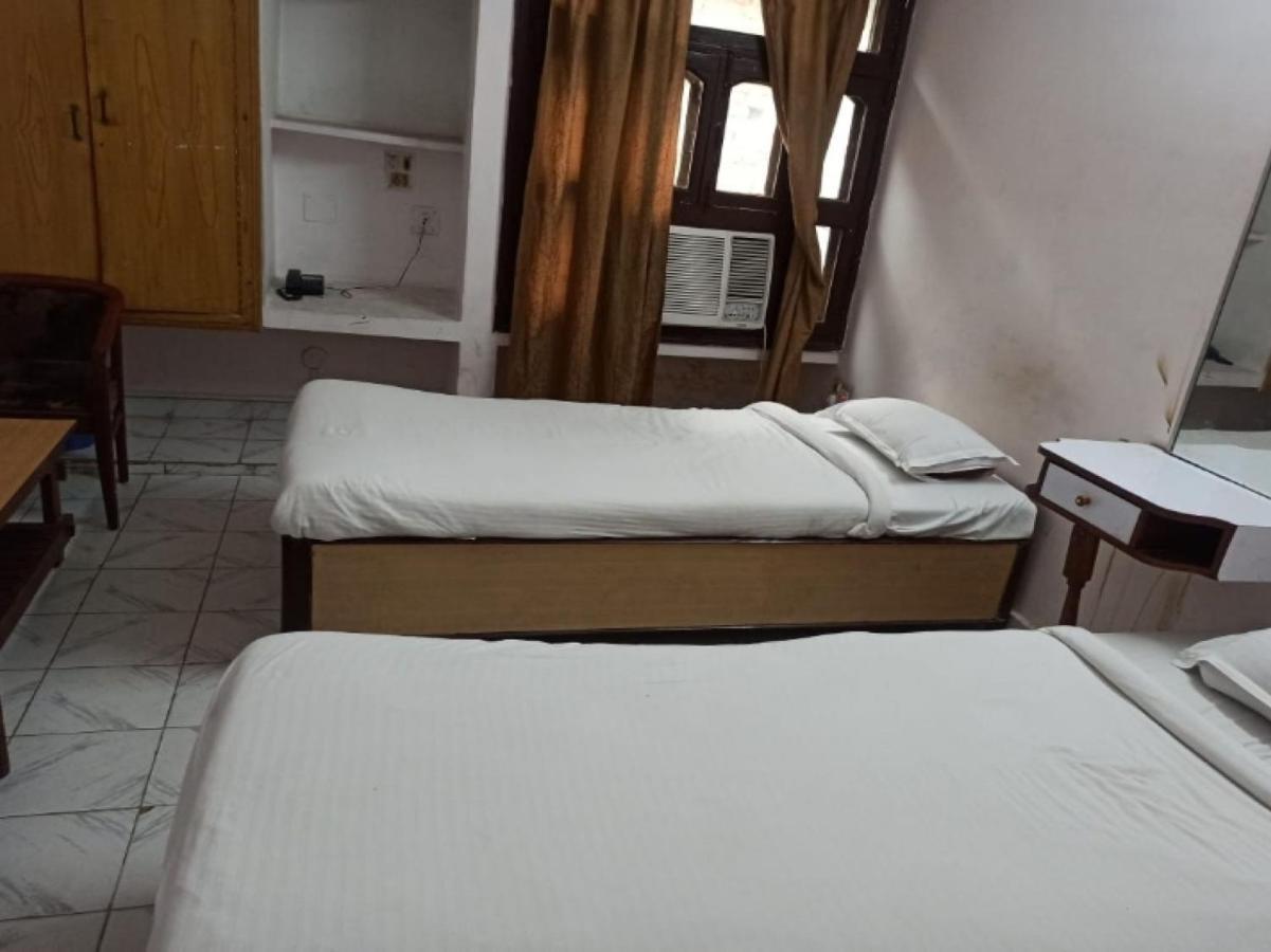 Oyo 80830 Hotel Buddha International Bodh Gaya Ngoại thất bức ảnh
