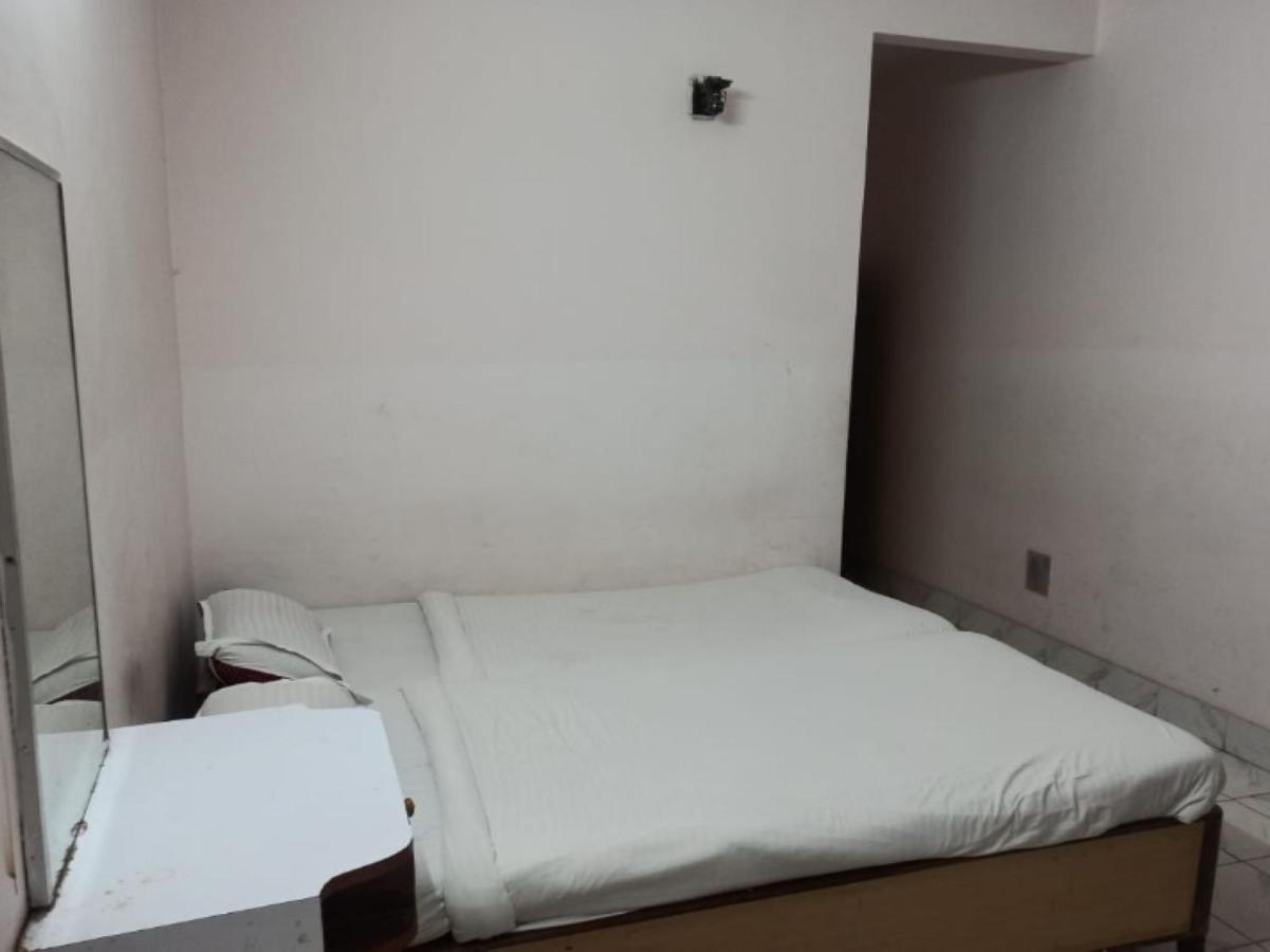 Oyo 80830 Hotel Buddha International Bodh Gaya Ngoại thất bức ảnh